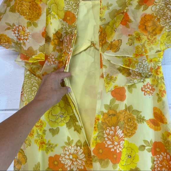60/70’s Butterfly sleeve maxi dress - Picture 10 of 13